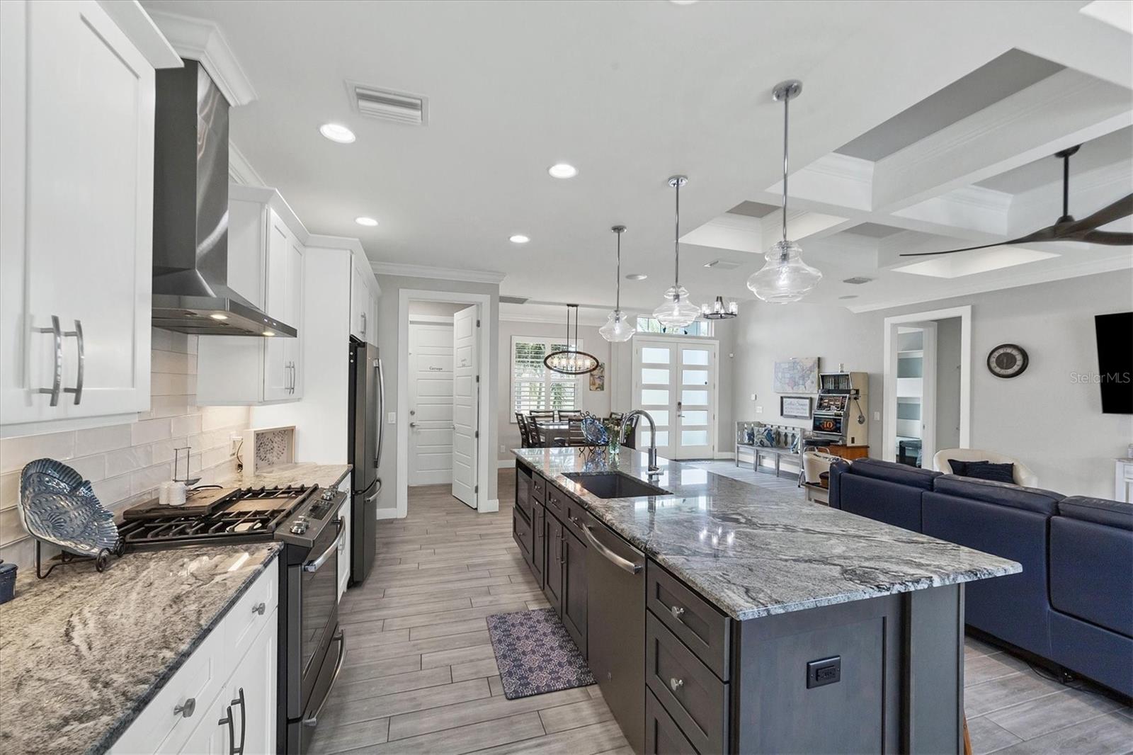 ROTONDA WEST PINE VALLEY - Residential