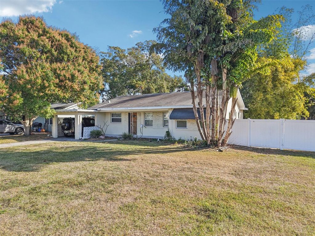 Photo of 1015 Varona Street, Belleair, FL 33756 (MLS # TB8437306)