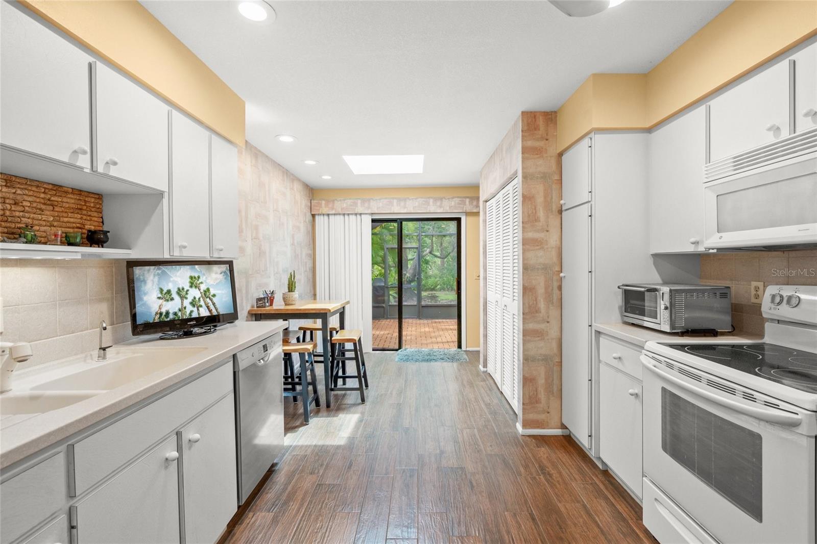 HAMMOCKS III,BENT TREE - Residential