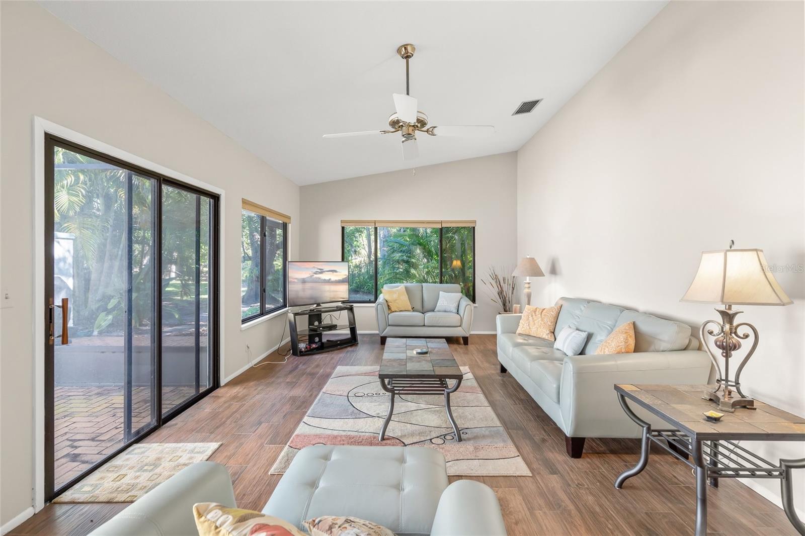 HAMMOCKS III,BENT TREE - Residential