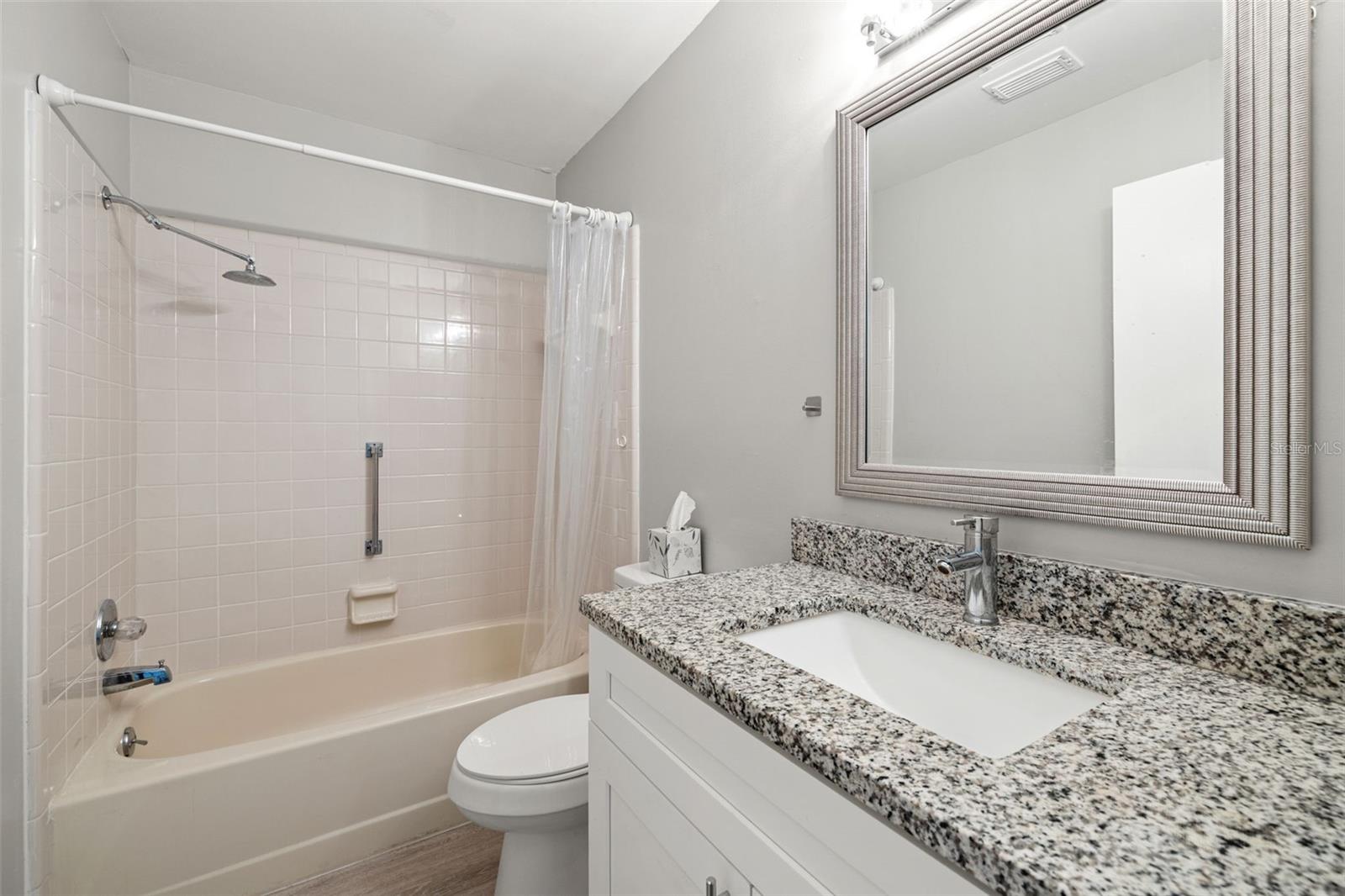 HIGHGATE IV CONDO - Residential