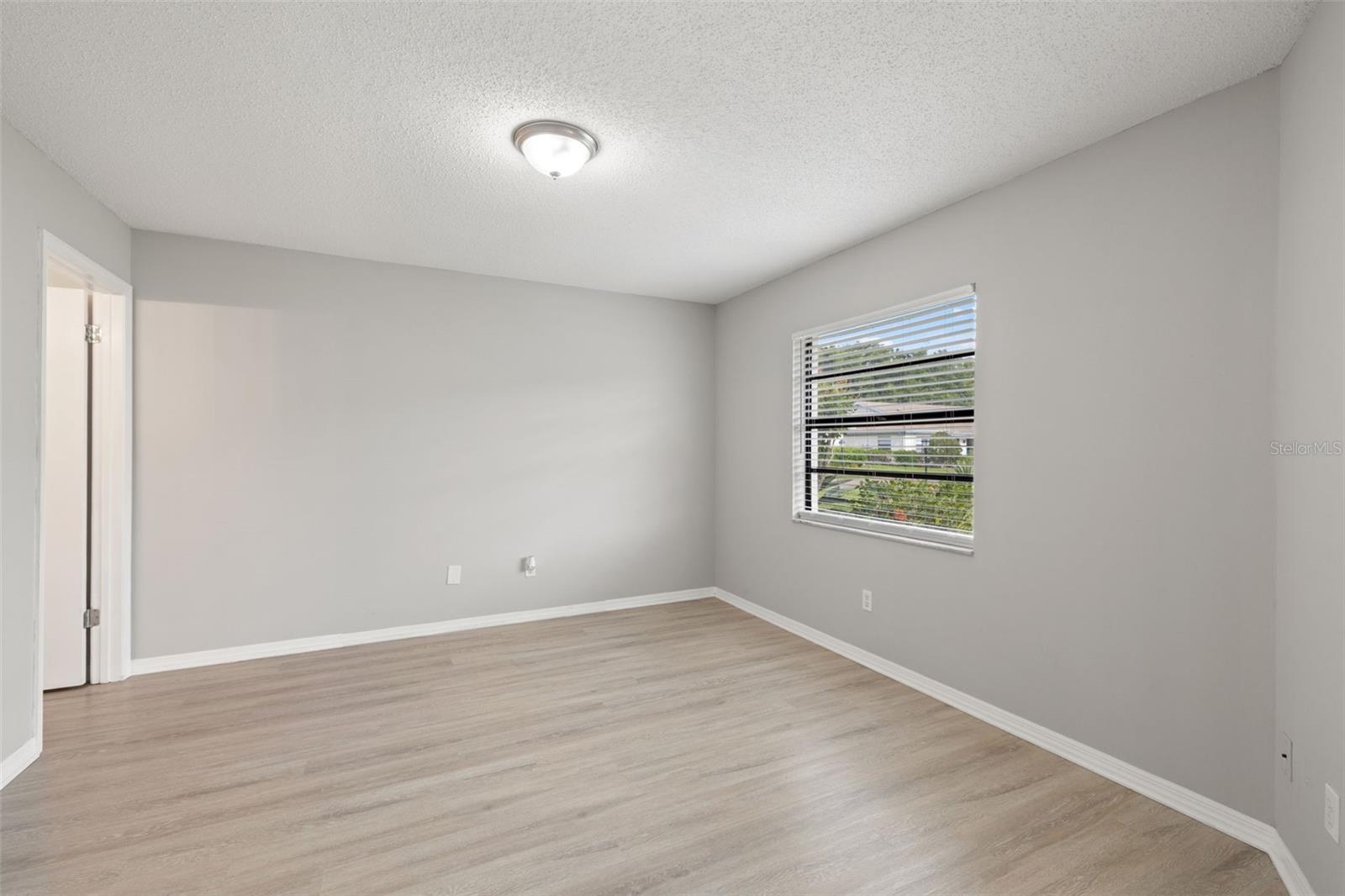 HIGHGATE IV CONDO - Residential