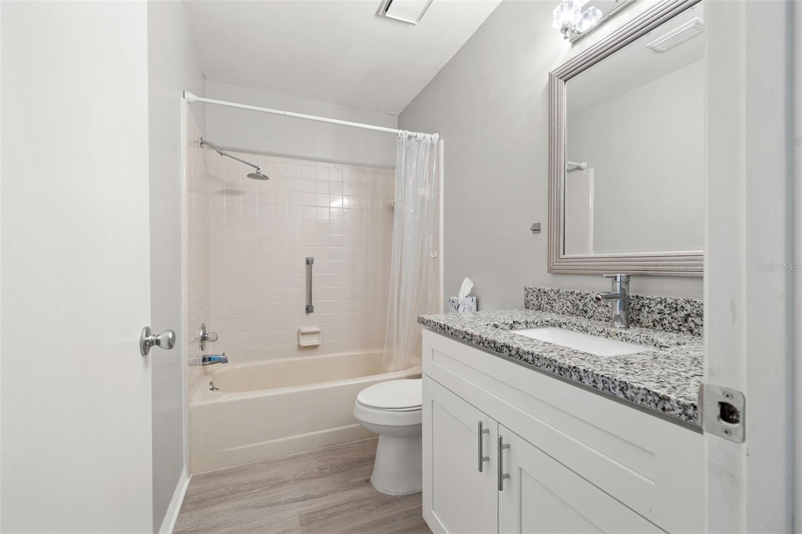 HIGHGATE IV CONDO - Residential