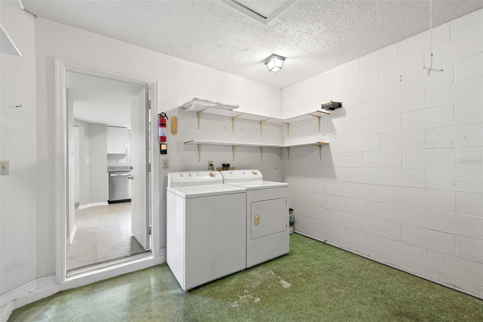 HIGHGATE IV CONDO - Residential