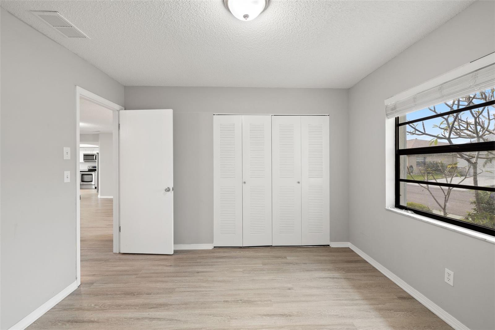 HIGHGATE IV CONDO - Residential