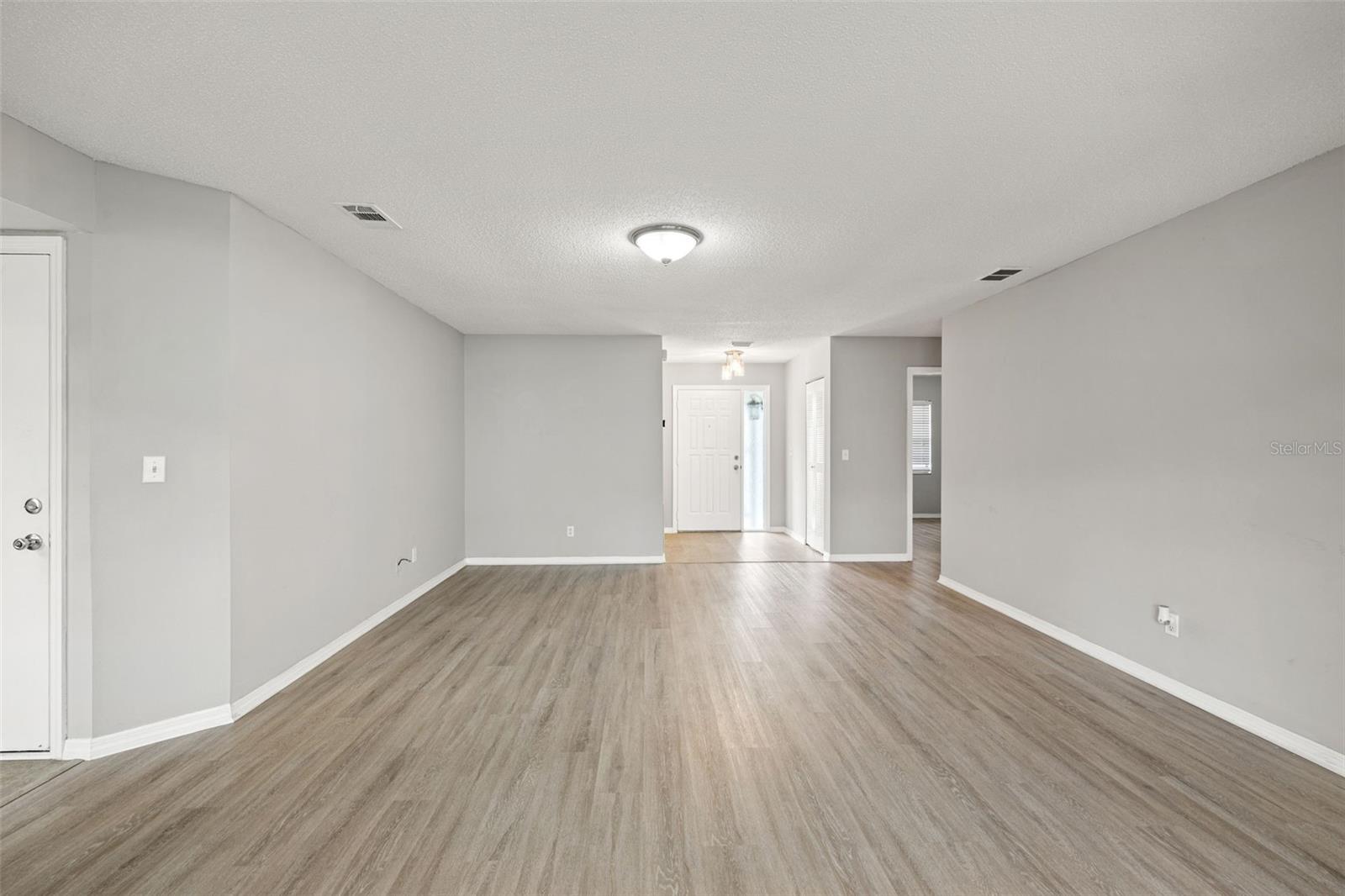 HIGHGATE IV CONDO - Residential