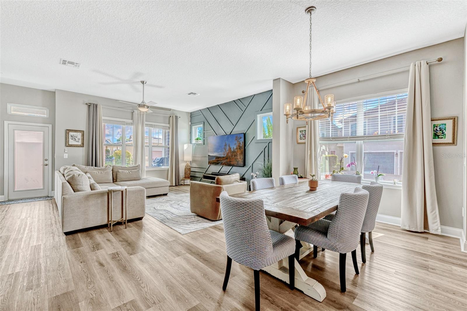 LAUREATE PARK - Residential