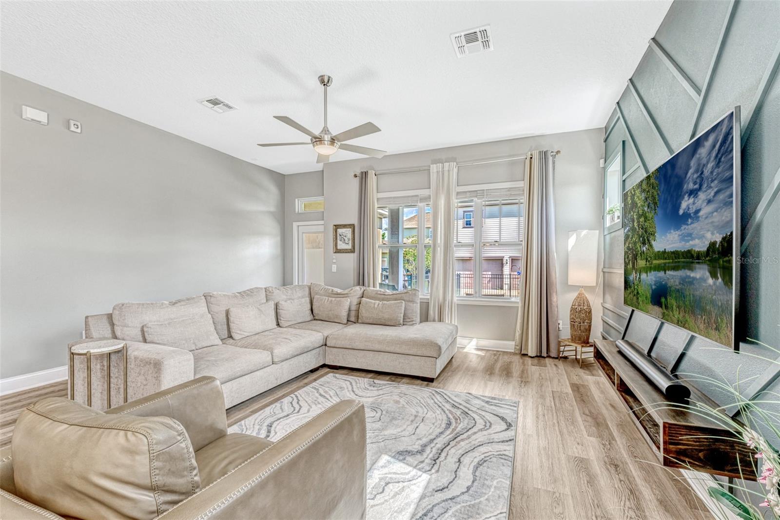 LAUREATE PARK - Residential