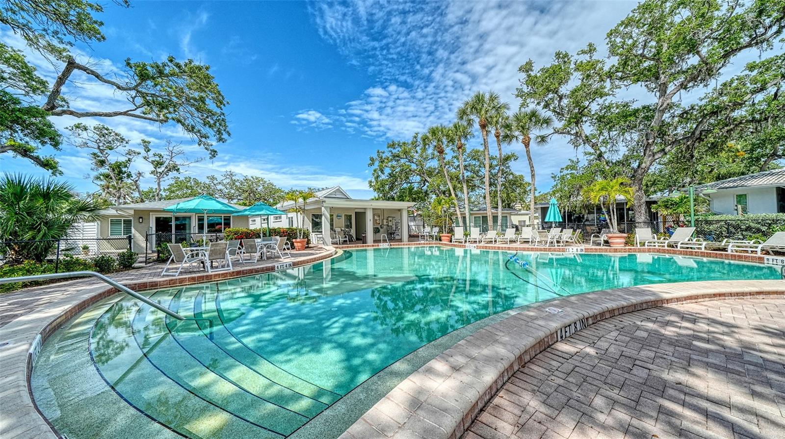 POLYNESIAN GARDENS - Residential