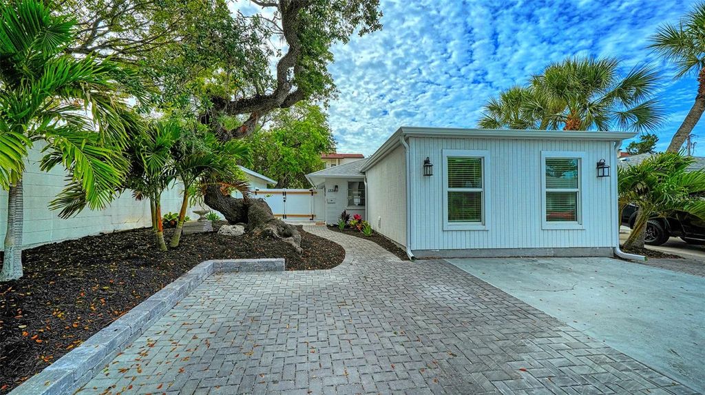 Photo of 1224 Moonmist Circle #S-3, Sarasota, FL 34242 (MLS # A4690713)
