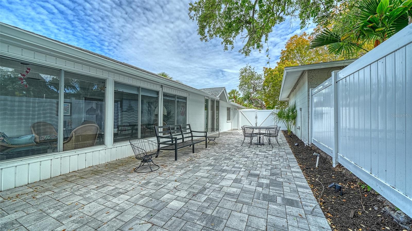 POLYNESIAN GARDENS - Residential