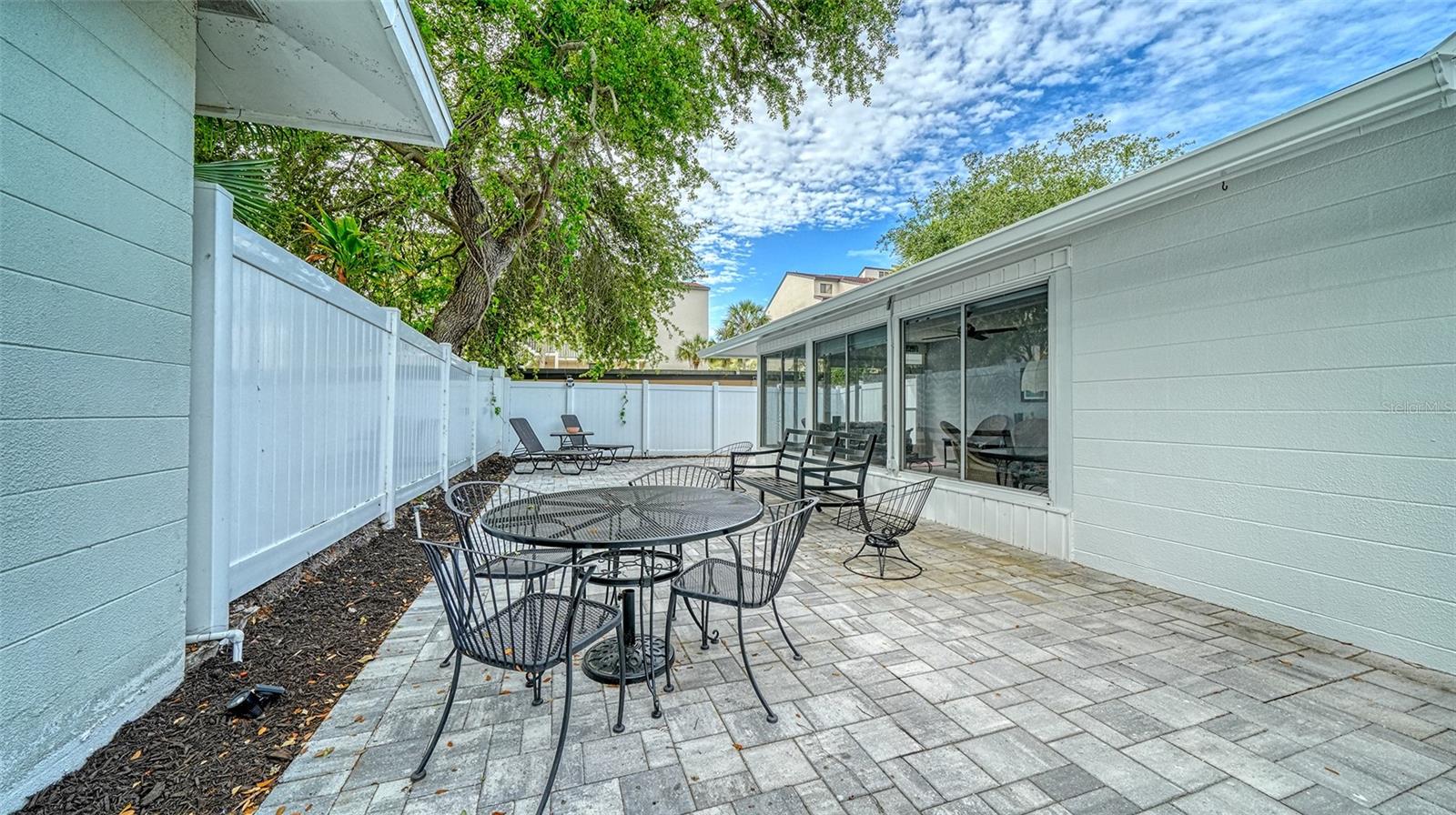 POLYNESIAN GARDENS - Residential