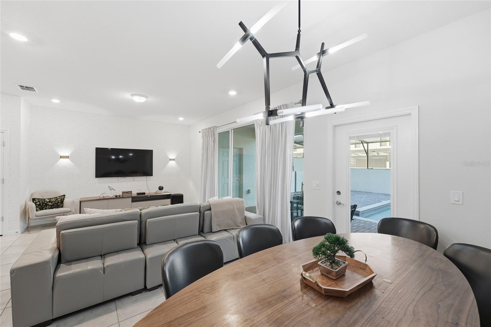 WINDSOR ISLAND RESIDENCE - Residential