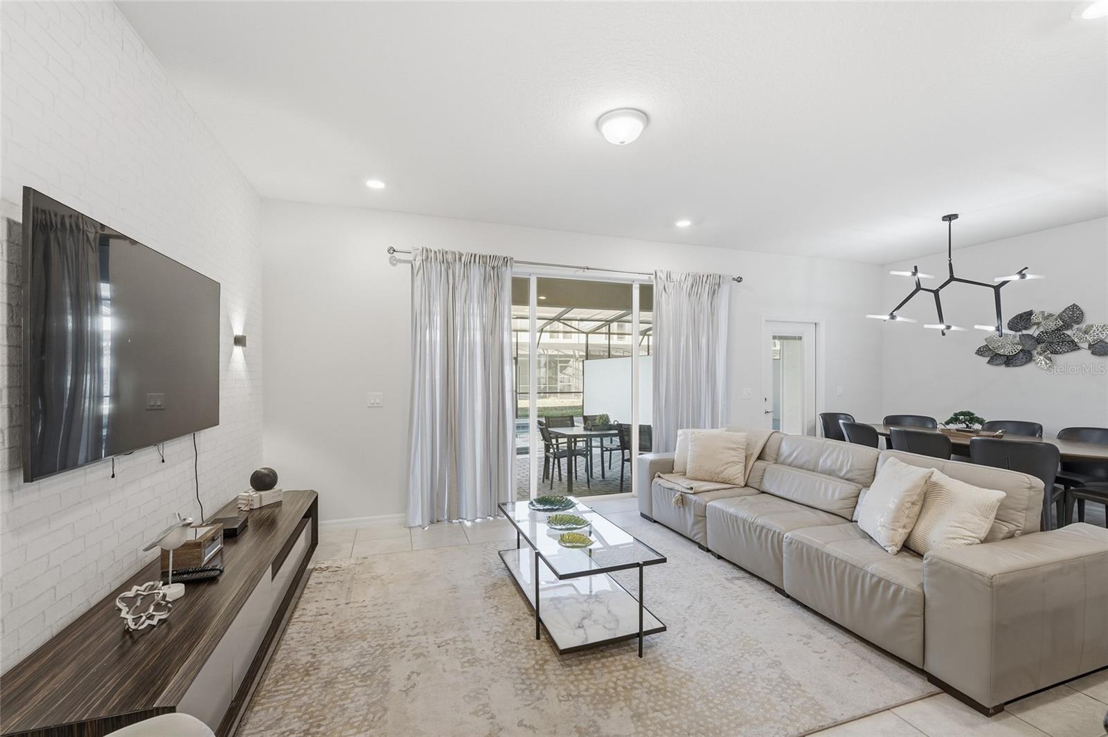 WINDSOR ISLAND RESIDENCE - Residential