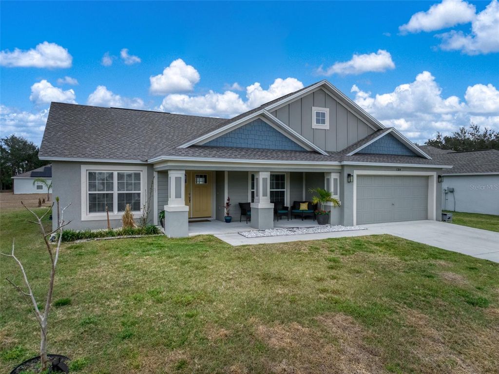 Photo of 1204 Ridge Drive, Avon Park, FL 33825 (MLS # P4938627)