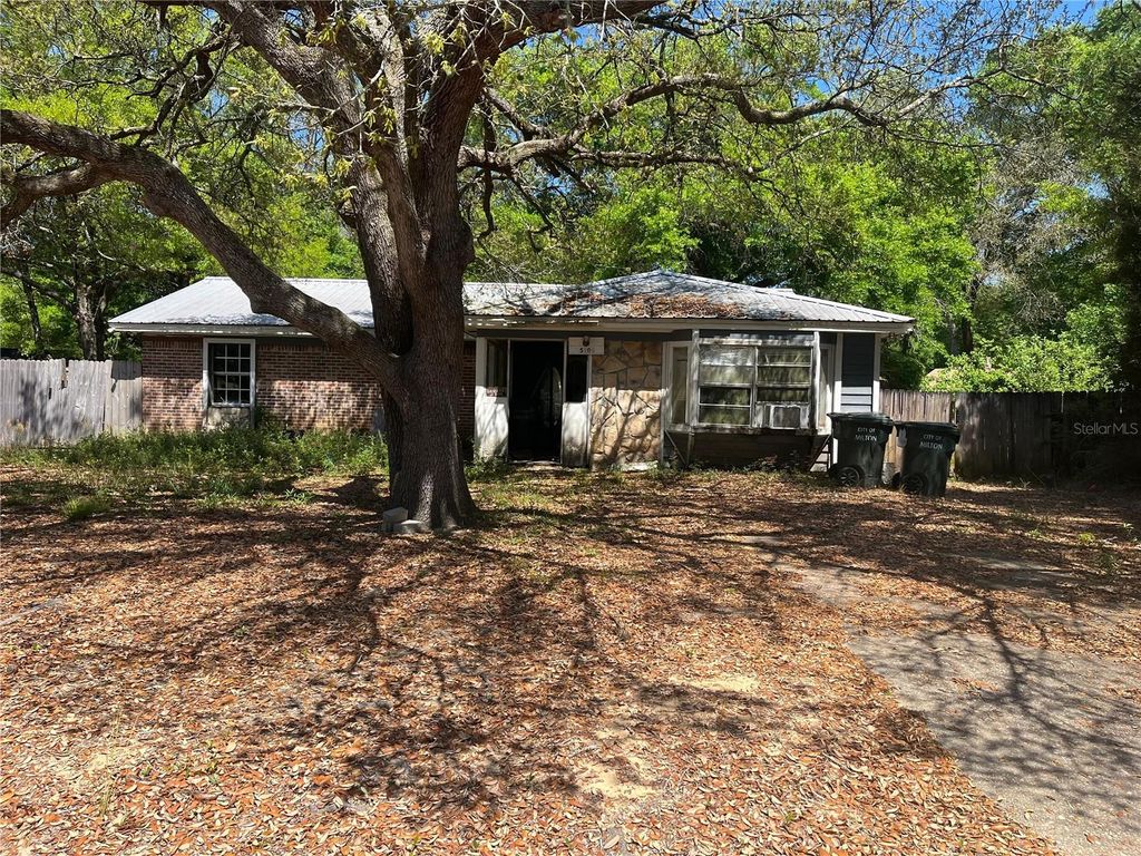 Photo of 5906 Independence Drive, Milton, FL 32570 (MLS # O6400151)