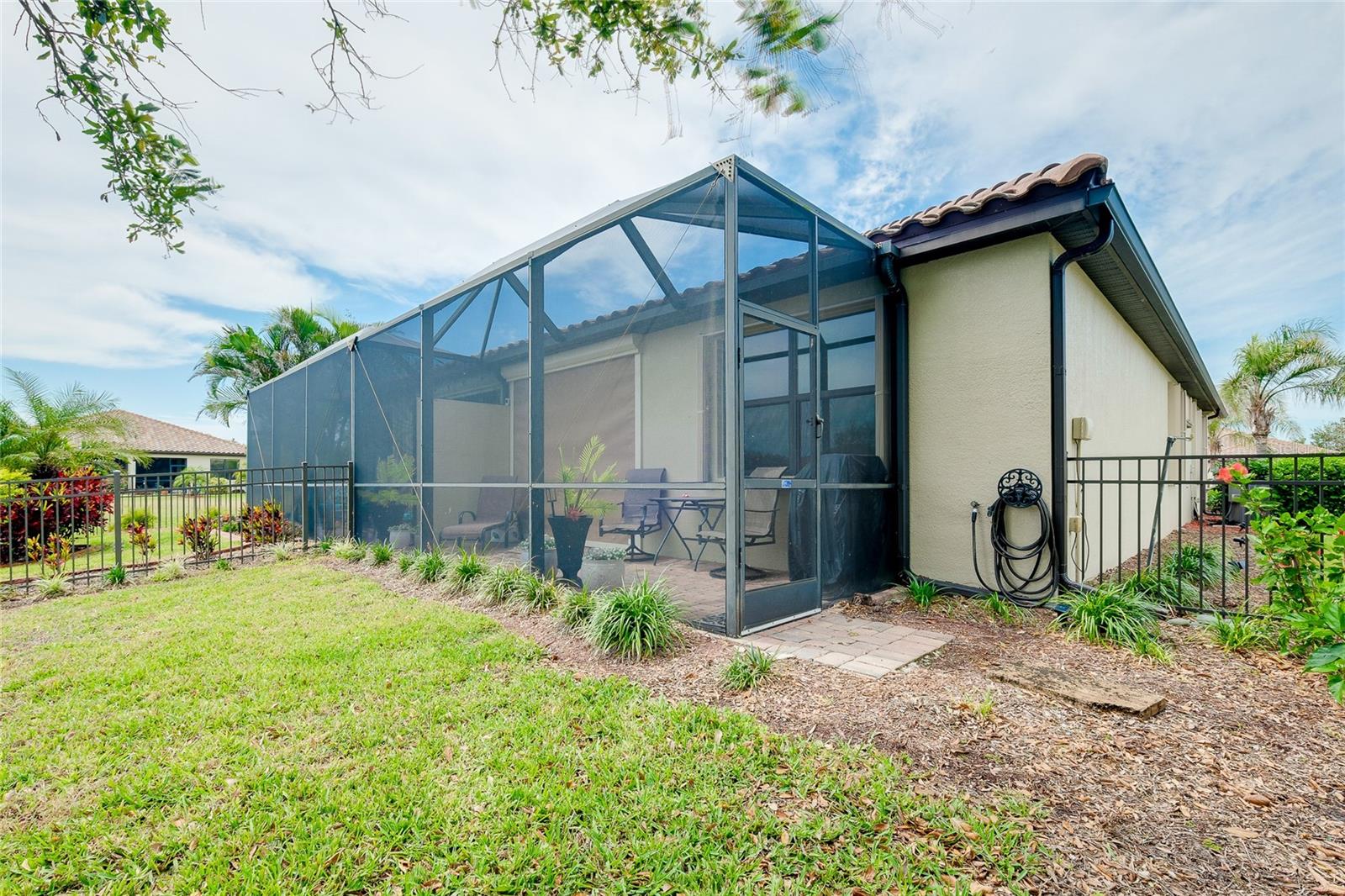 GRAN PARADISO PH 1 - Residential