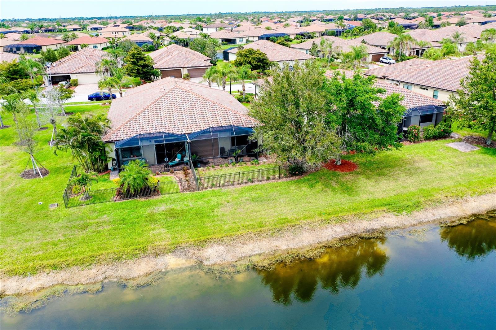 GRAN PARADISO PH 1 - Residential