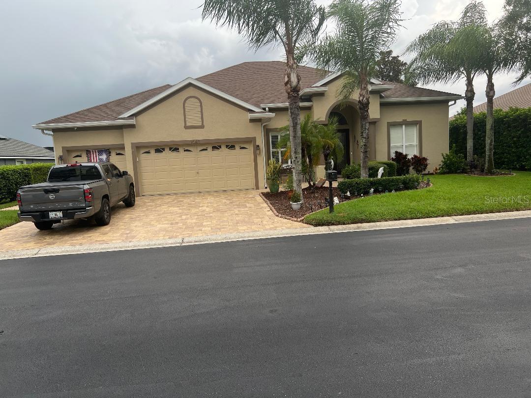 This home offers it all. from the moment you enter to the pool and pond views. This 5 bedroom/or 4 bedroom with office, 3 bath, and oversized 3 car garage, open floor plan, and split bedroom floorplan, a bathroom and bedroom off family room can be used for in-laws. with views from almost every room. Plenty of room to roam. Separate formal living and dining room, and large primary bedroom with en suite, Located In the gated community of Magnolia Estates, private riverfront boat ramp, with direct access to Anclote River. Magnolia Estates is zoned for top rated Trinity schools, close to shopping and dining.
Kitchen has solid surface counters and stainless appliances. New luxury laminate flooring thru out, HVAC unit is 2018 and roof 2020.