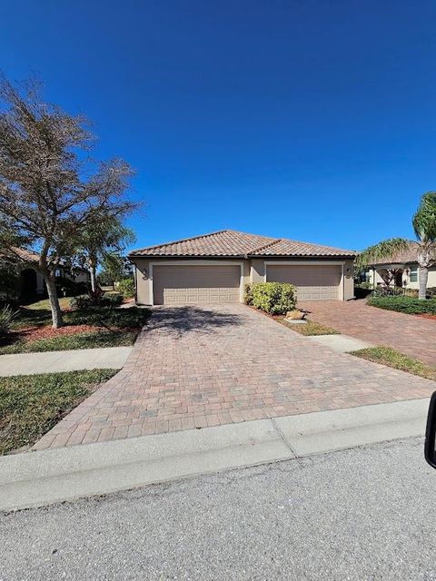 Photo of 20345 Benissimo Drive, Venice, FL 34293 (MLS # A4689141)