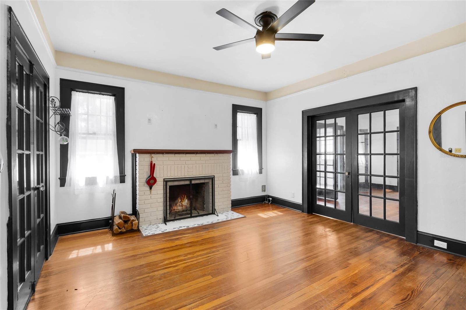 SUNSHINE PARK - Residential