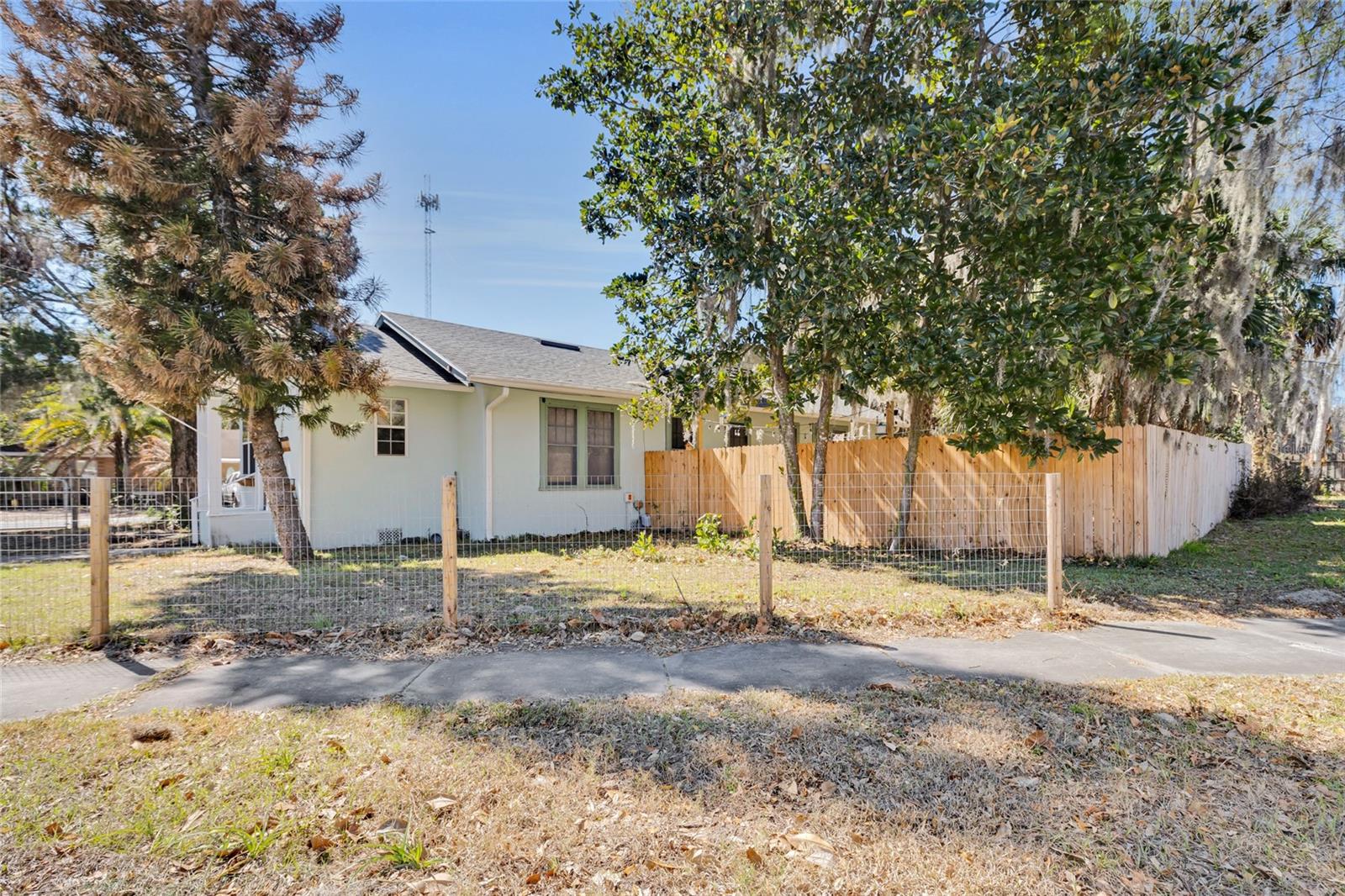 SUNSHINE PARK - Residential