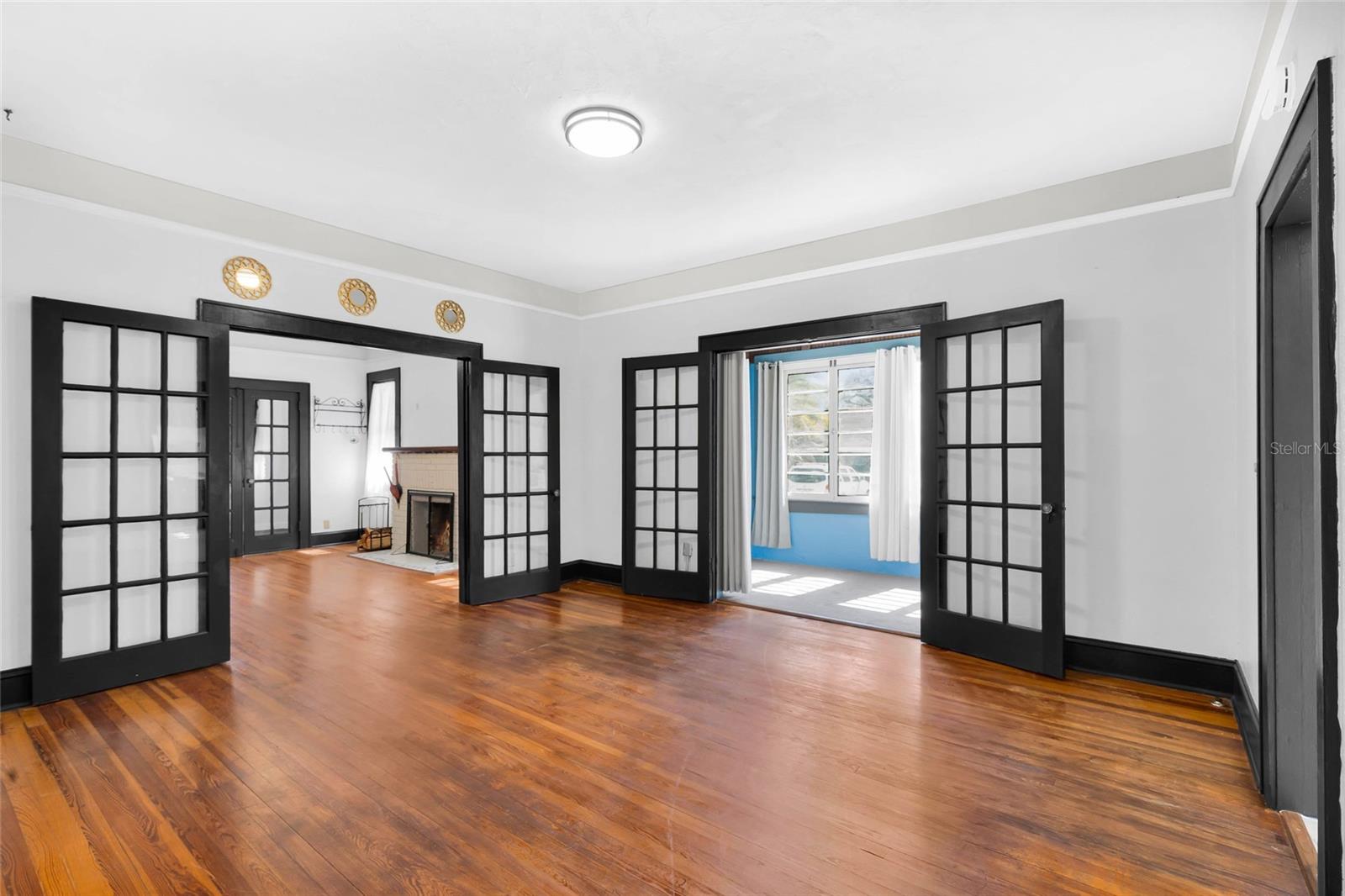 SUNSHINE PARK - Residential