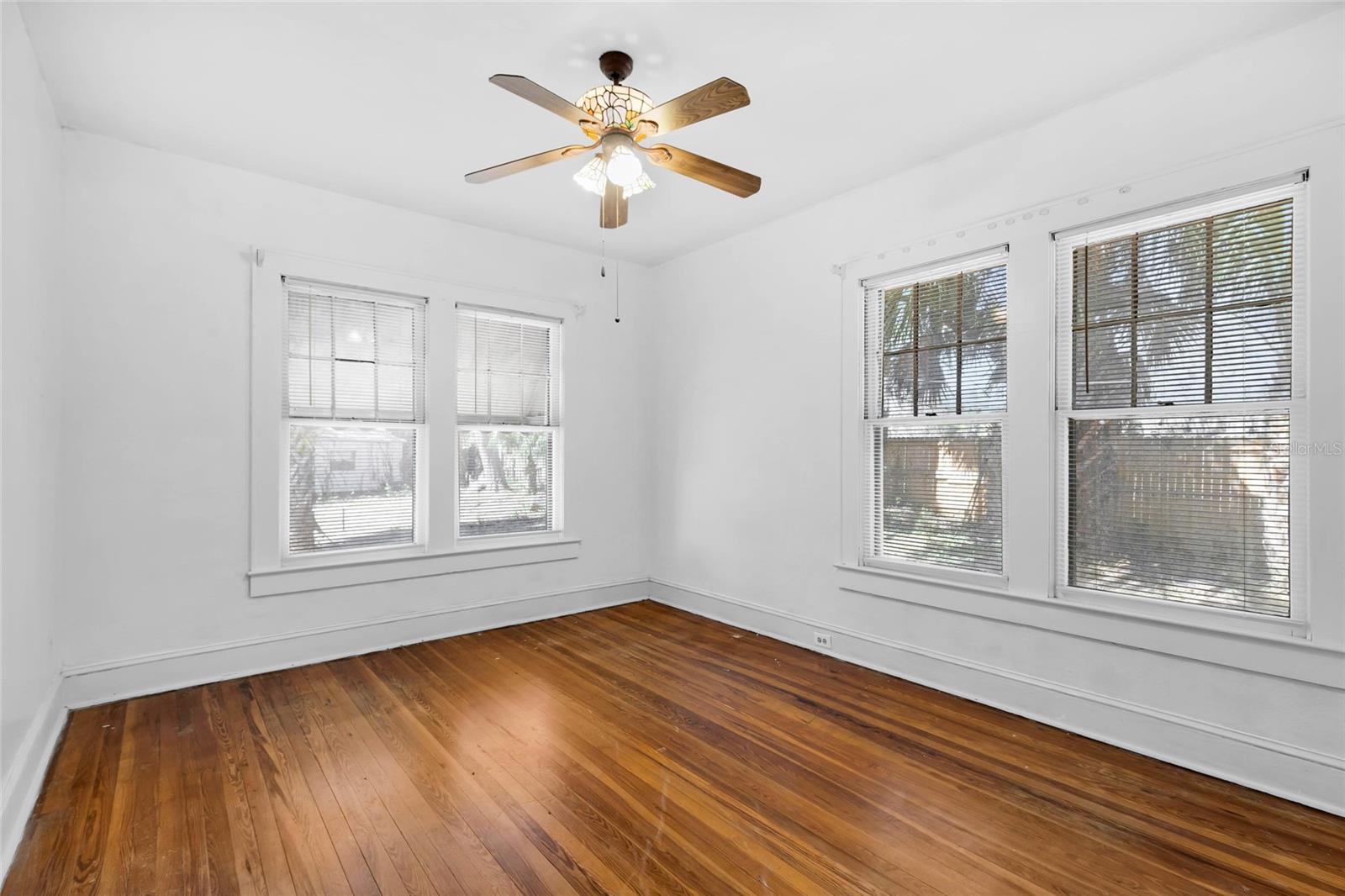 SUNSHINE PARK - Residential