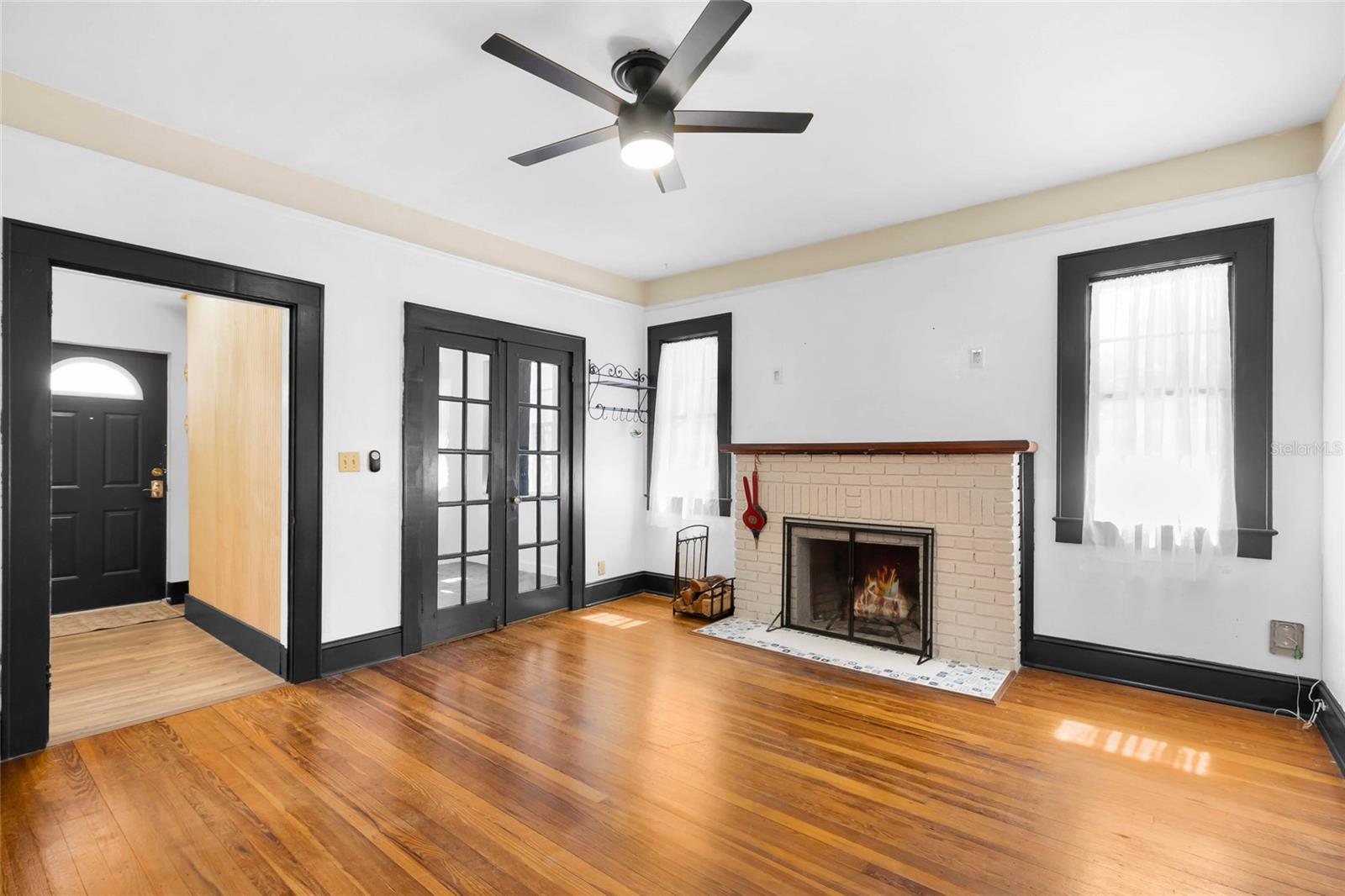 SUNSHINE PARK - Residential