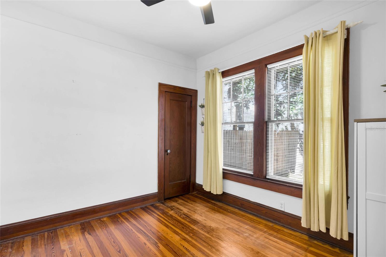 SUNSHINE PARK - Residential