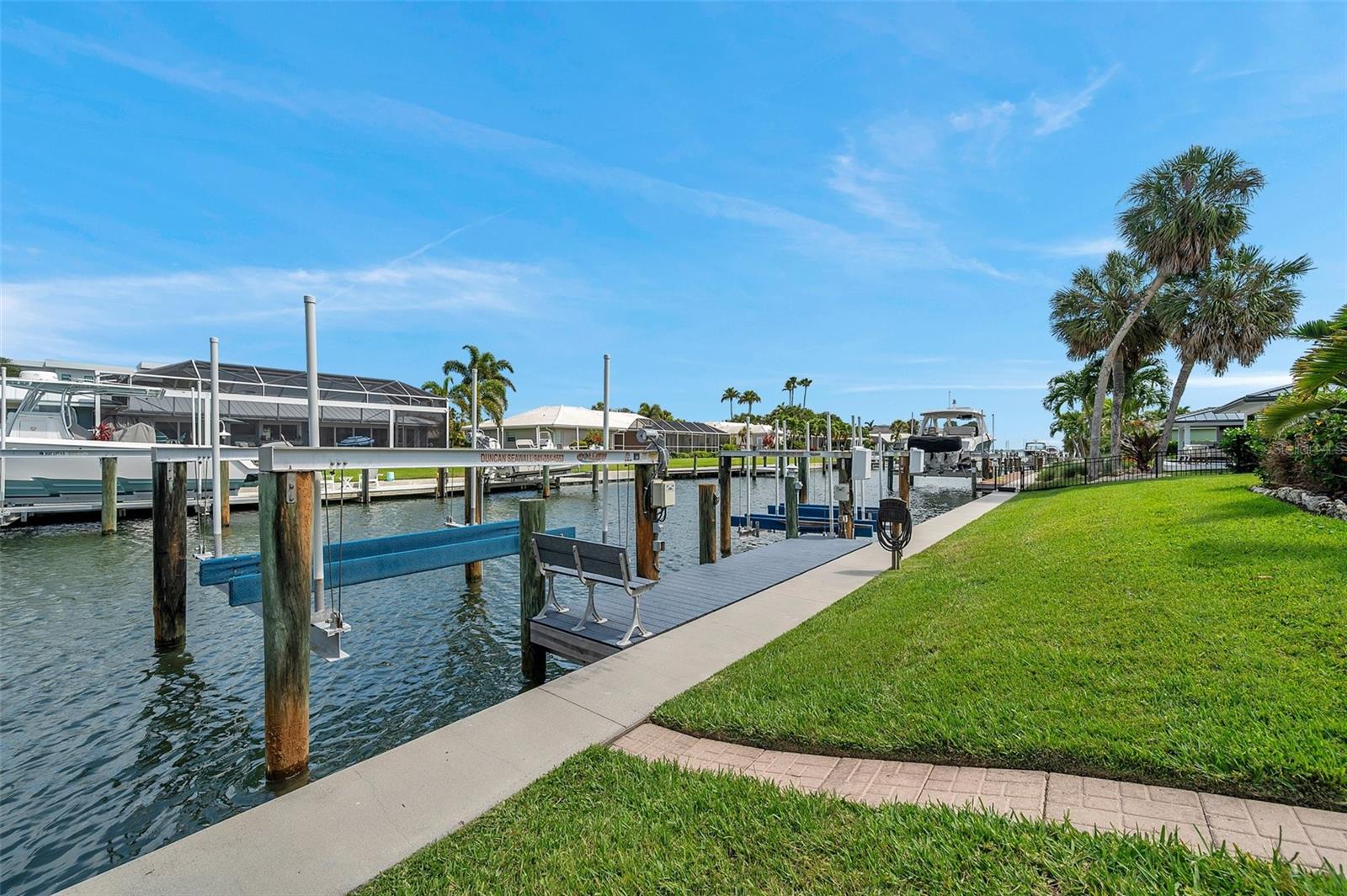 COUNTRY CLUB SHORES SEC 03 - Residential