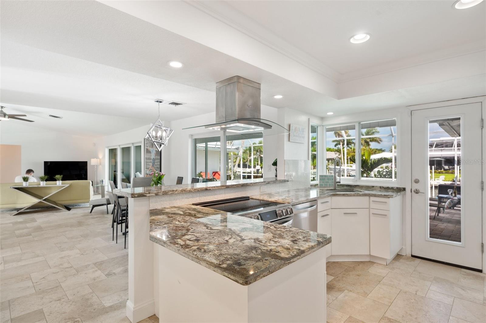 COUNTRY CLUB SHORES SEC 03 - Residential