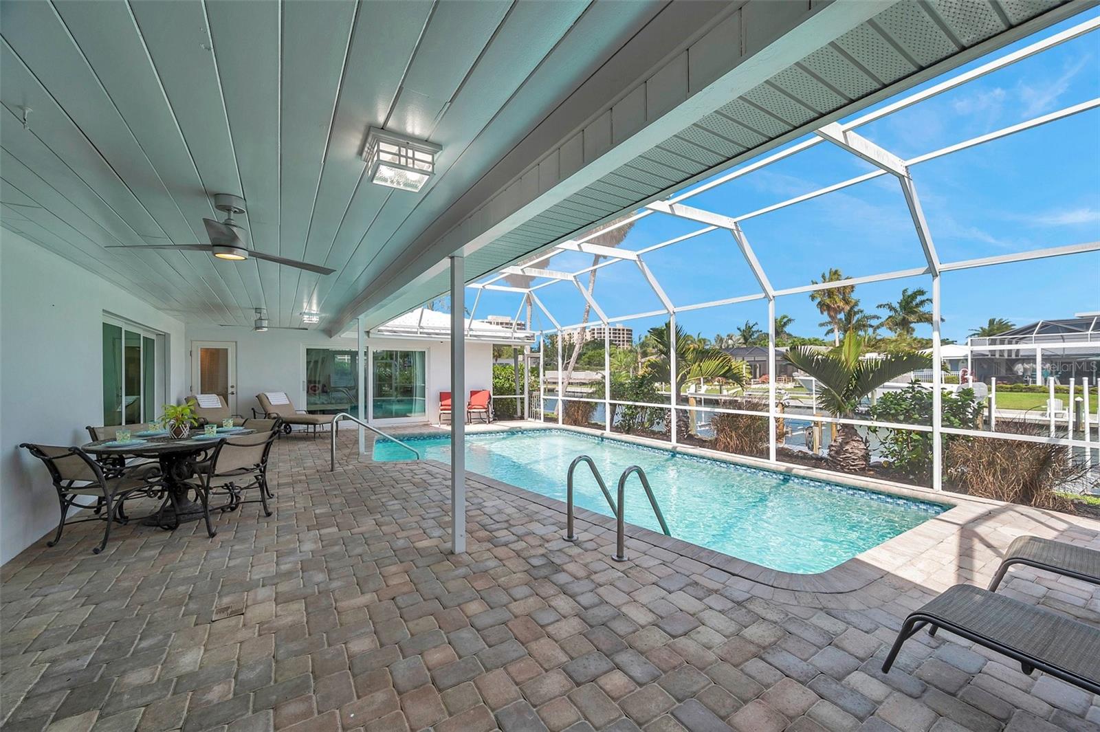 COUNTRY CLUB SHORES SEC 03 - Residential