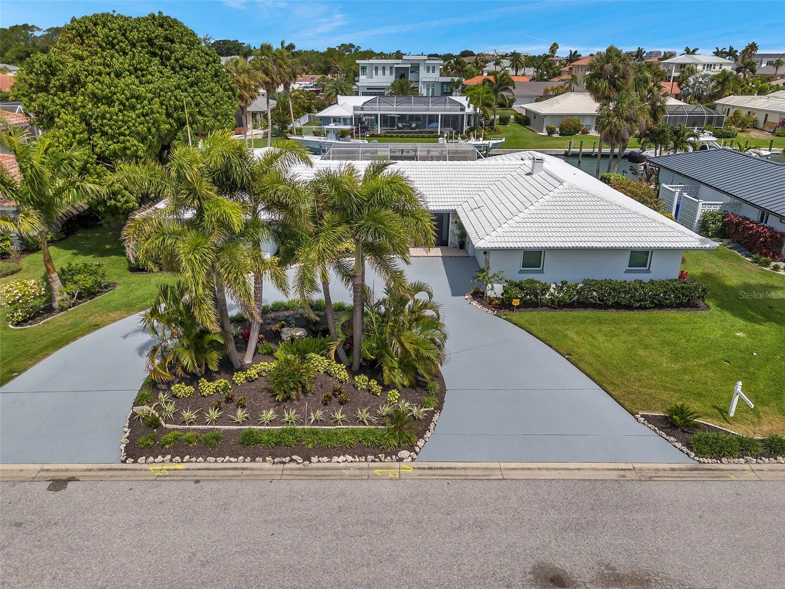 COUNTRY CLUB SHORES SEC 03 - Residential