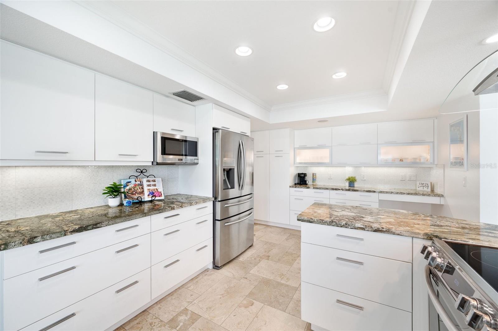 COUNTRY CLUB SHORES SEC 03 - Residential