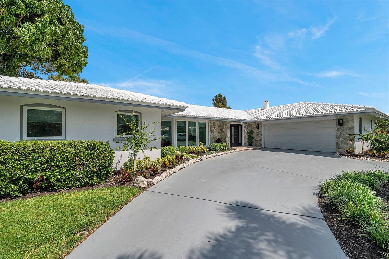 COUNTRY CLUB SHORES SEC 03 - Residential