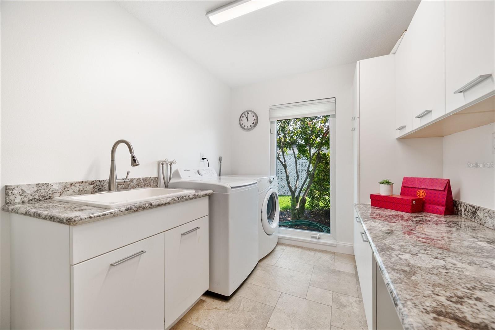 COUNTRY CLUB SHORES SEC 03 - Residential