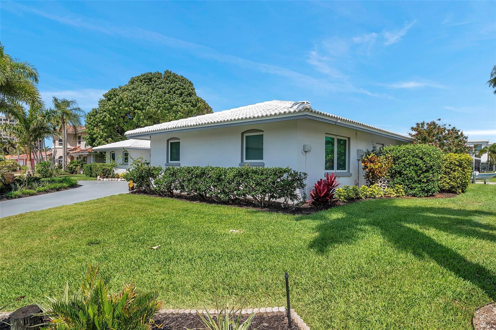 COUNTRY CLUB SHORES SEC 03 - Residential