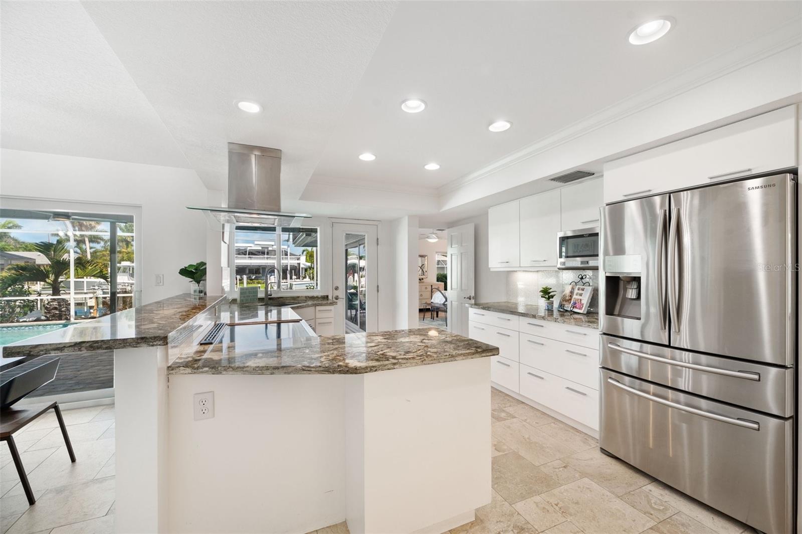 COUNTRY CLUB SHORES SEC 03 - Residential