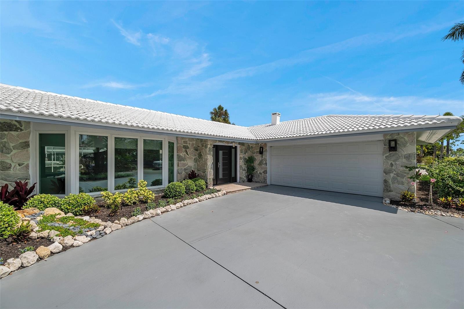 COUNTRY CLUB SHORES SEC 03 - Residential