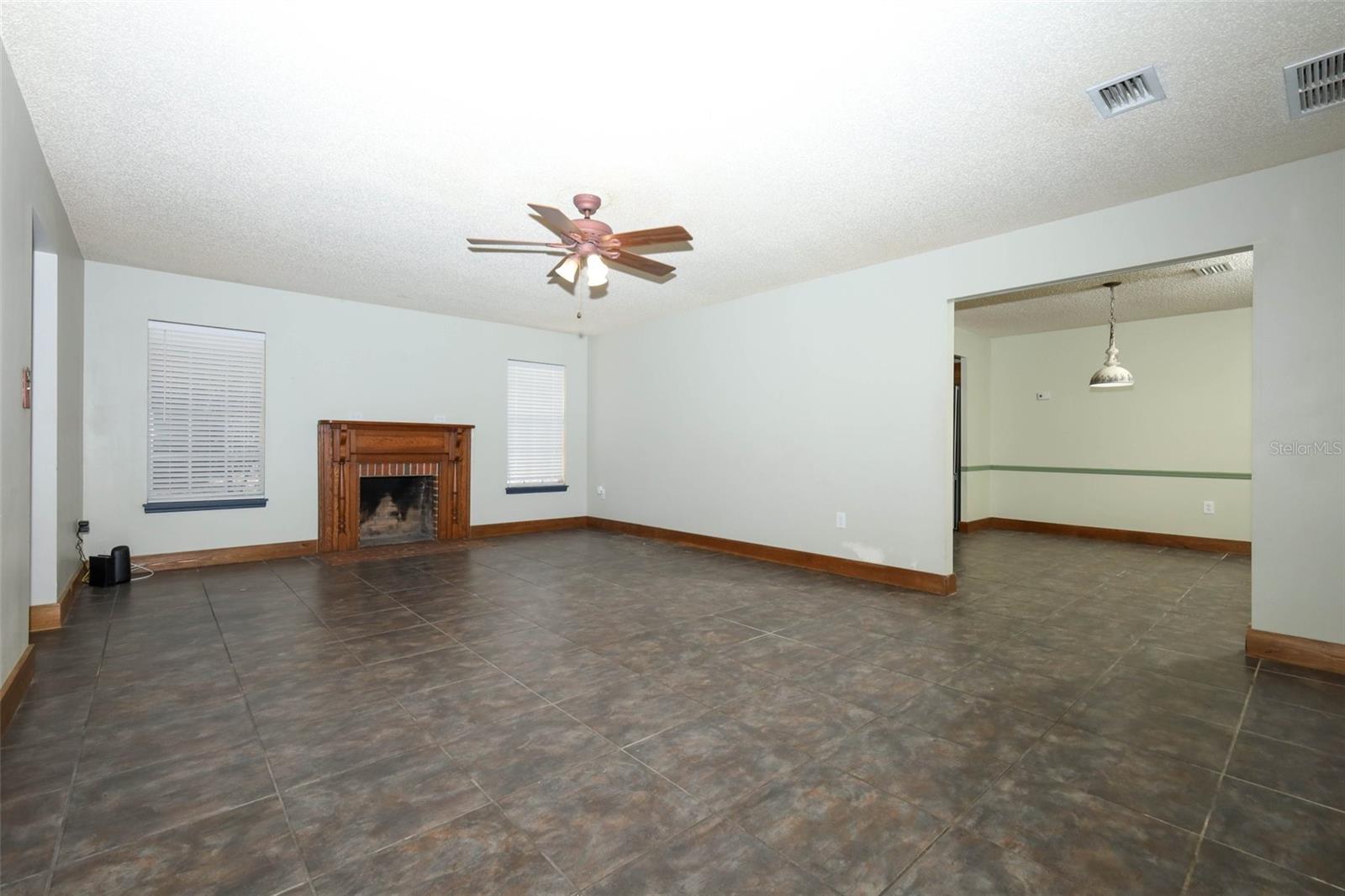 APPLE ORCHARD THE - Residential