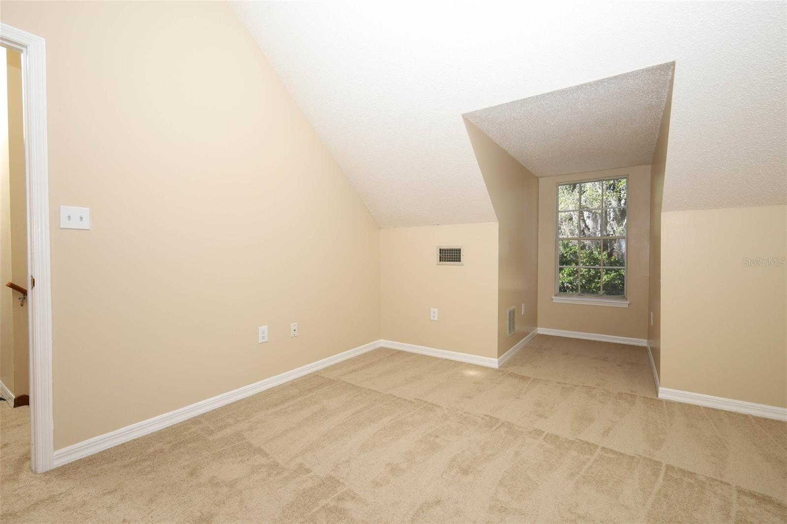 APPLE ORCHARD THE - Residential