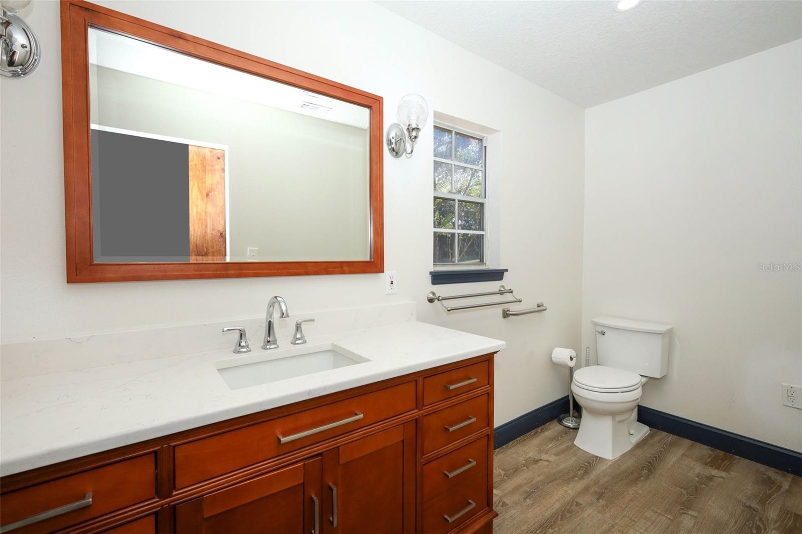 APPLE ORCHARD THE - Residential