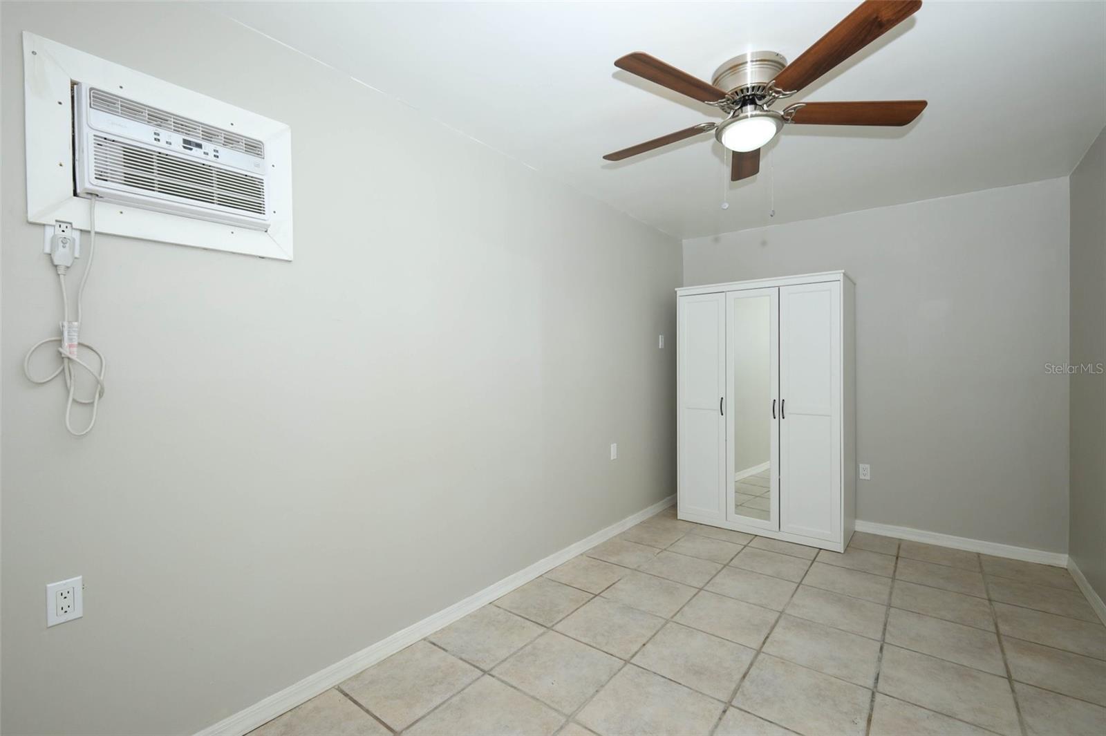 APPLE ORCHARD THE - Residential