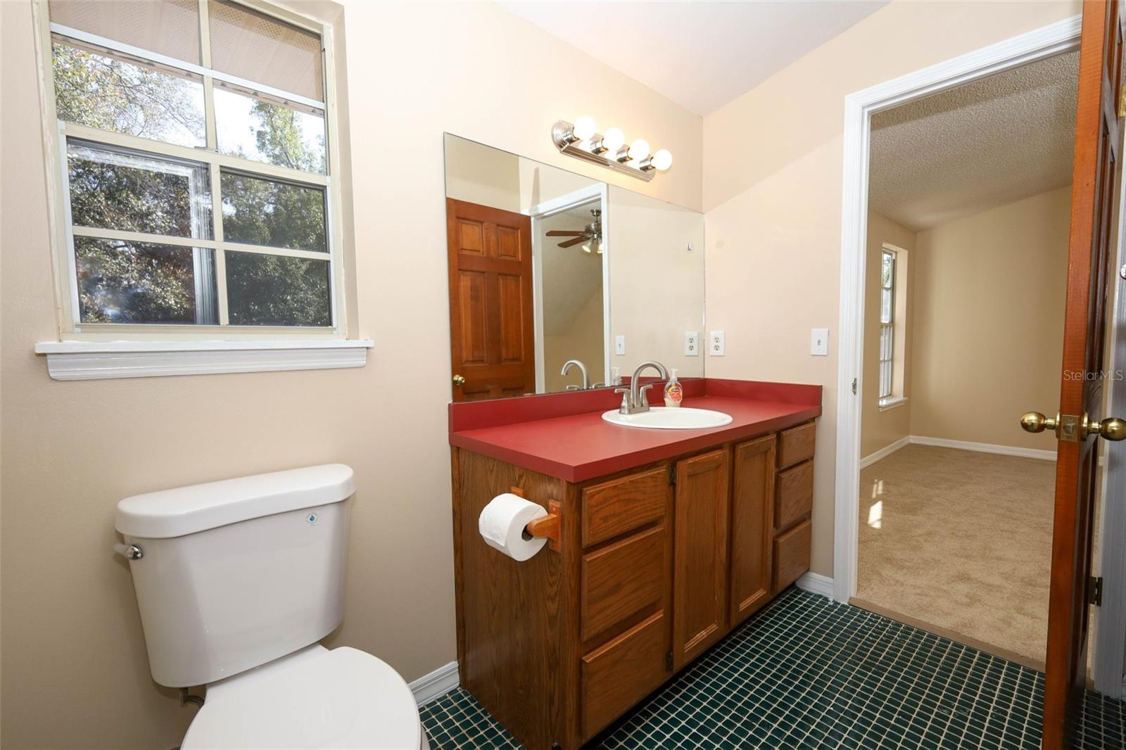 APPLE ORCHARD THE - Residential