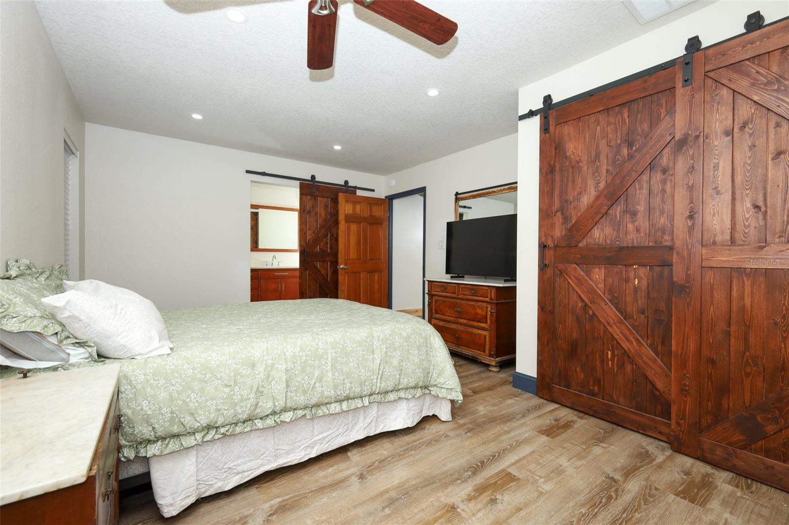 APPLE ORCHARD THE - Residential