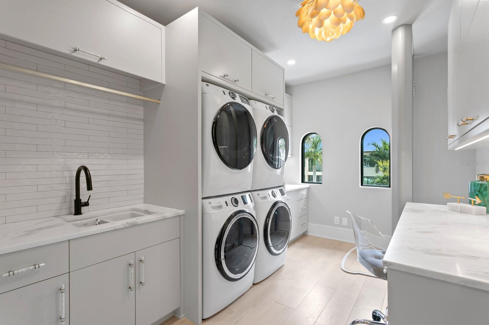 BAYSHORE ESTATES 3 - Residential