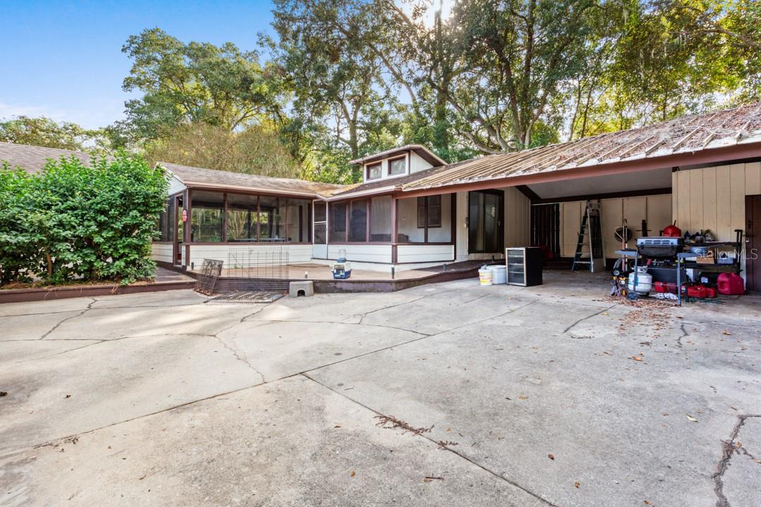 GENEVA OAKS - Residential