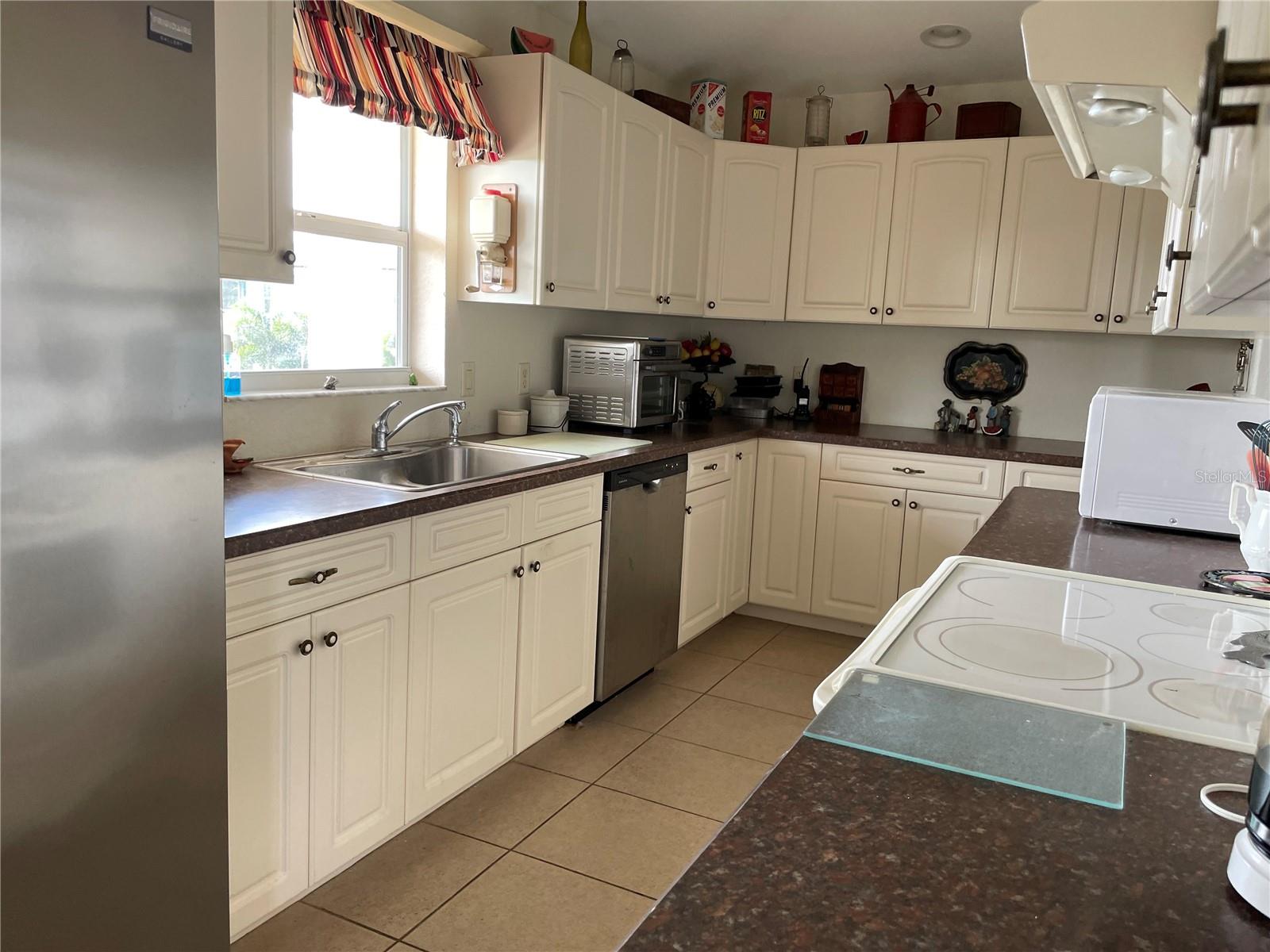 EL JOBEAN WARD 01 - Residential