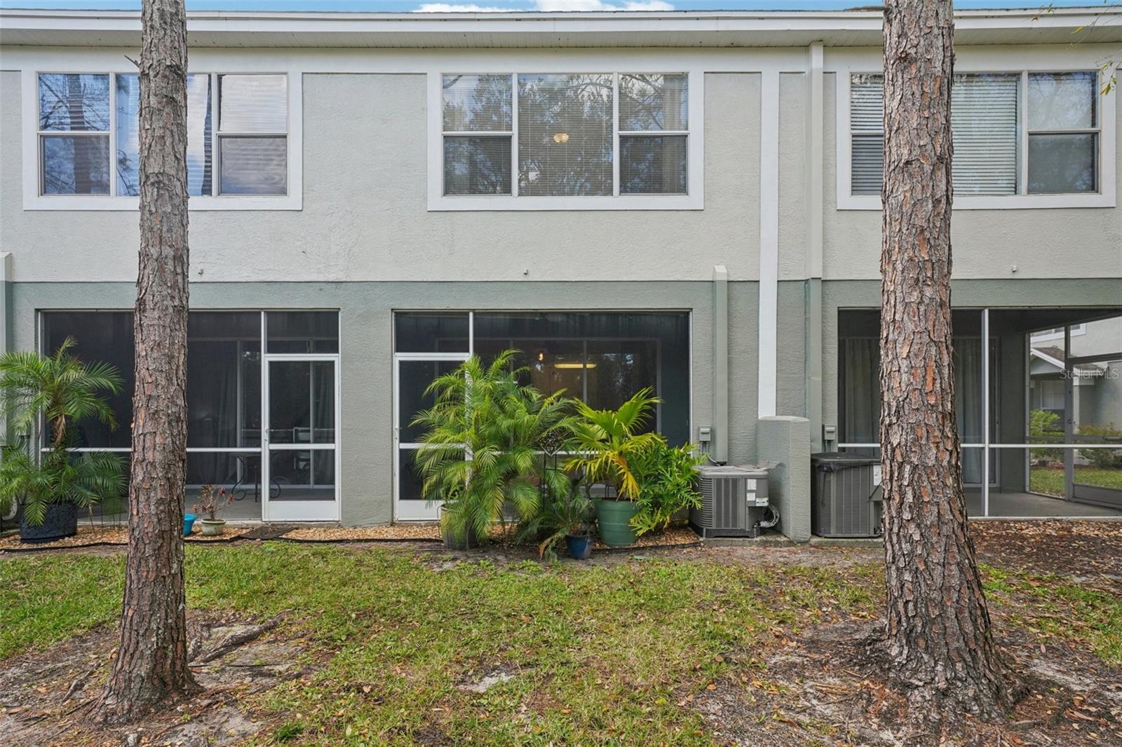 CHELSEA MANOR - Residential